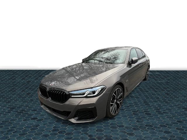 BMW 545e xDrive HK/HUD