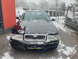 Skoda Octavia Combi 2.0 Ambiente,KLimaanlage,AHK - Skoda Octavia aus 2003: Combi
