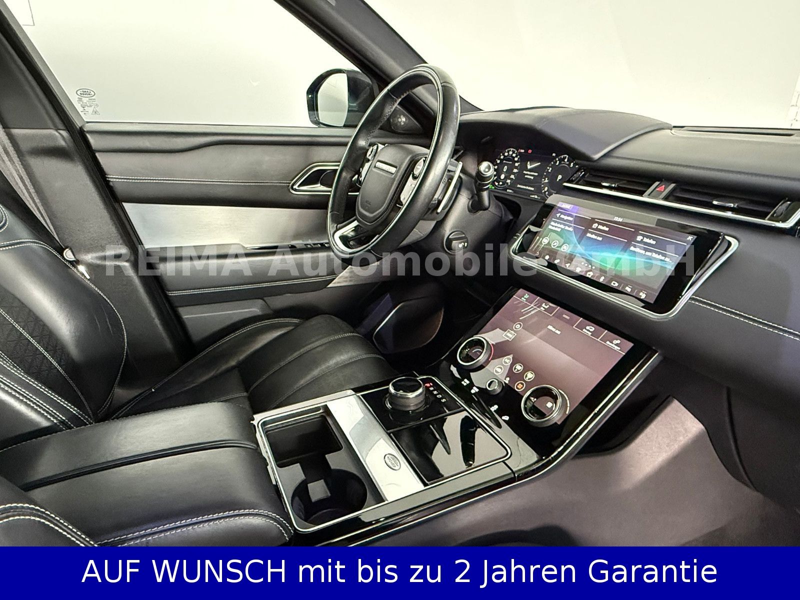Fahrzeugabbildung Land Rover Range Rover Velar  2,0T  R-Dynamic SE, Pano, LED
