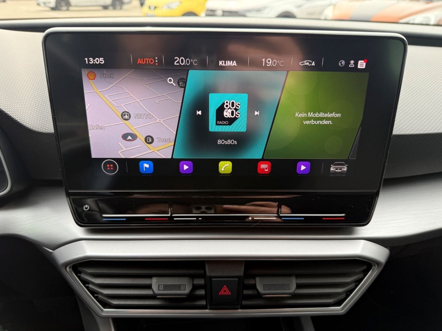 Fahrzeugabbildung SEAT Leon Sportstourer FR Navi Digitales Cockpit LED