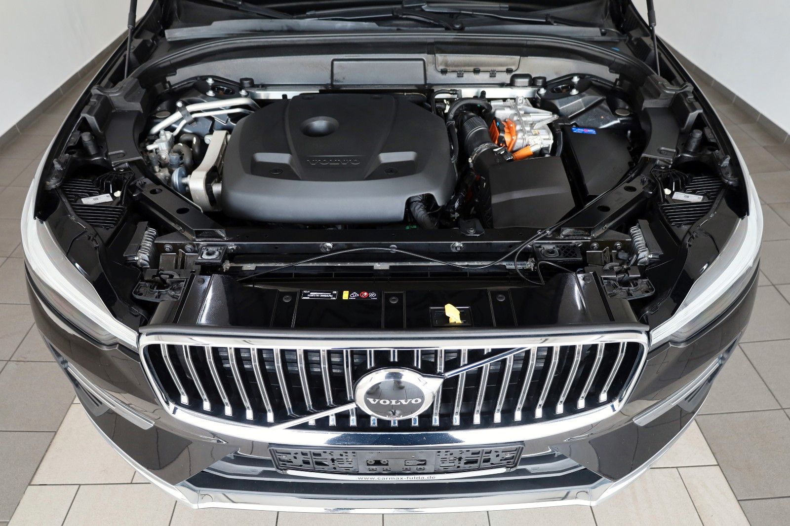 Fahrzeugabbildung Volvo XC60 T6 Recharge  AWD Leder,Navi,LED,Auto Pilot