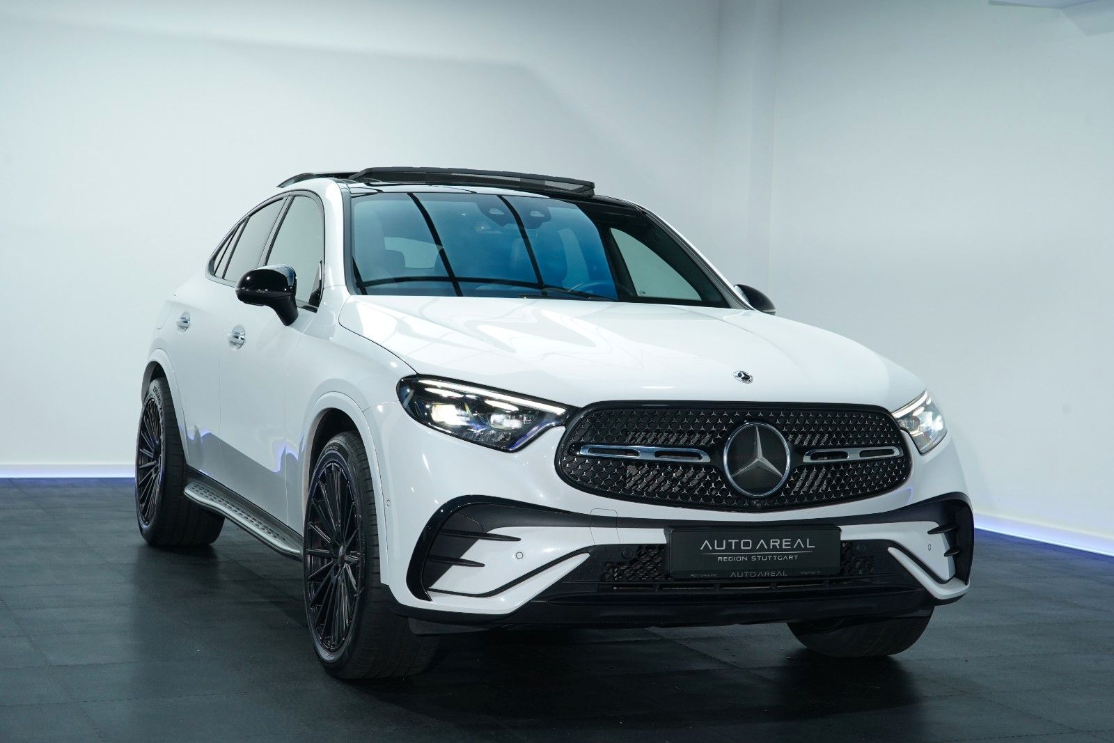 Mercedes-Benz GLC 450 d Coupé 4M 3xAMG AIRMATIC PANO HUD BURME foto 2