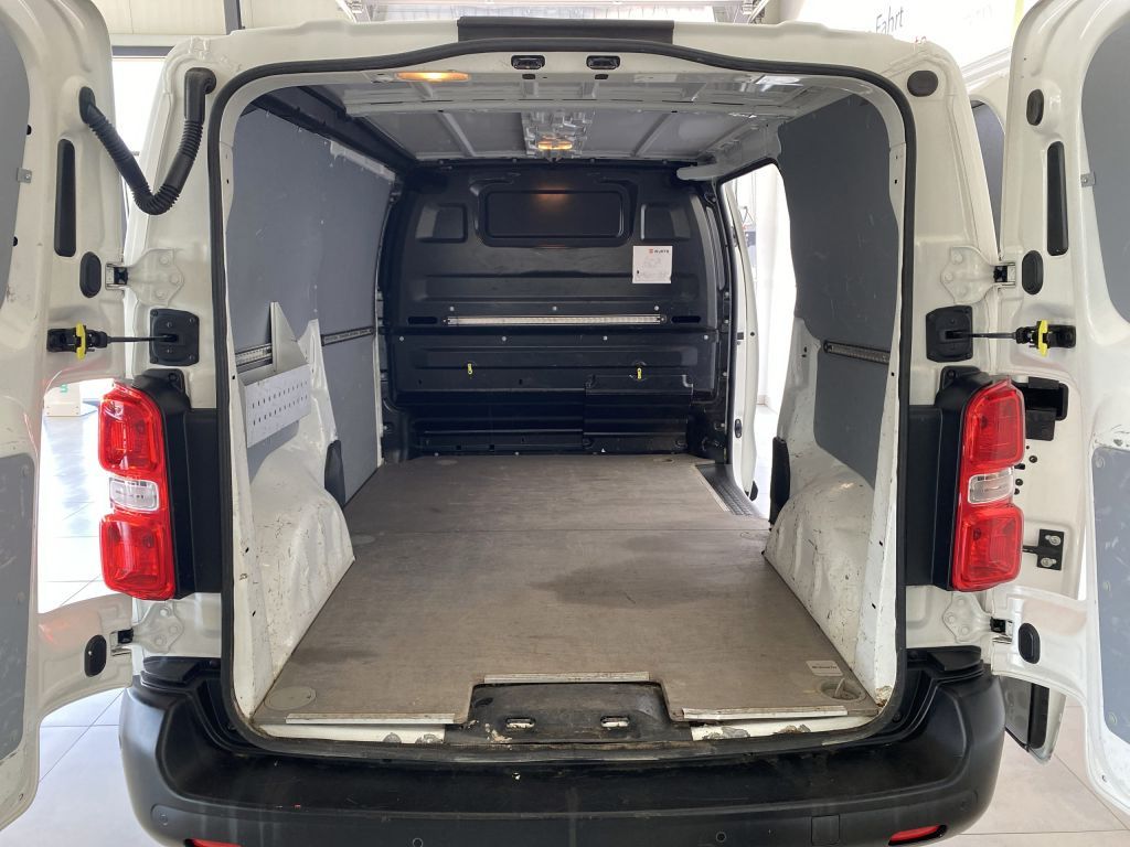 Fahrzeugabbildung Citroën Jumpy M BlueHDi 145 Club *NAVI*Rückfahrkamera*