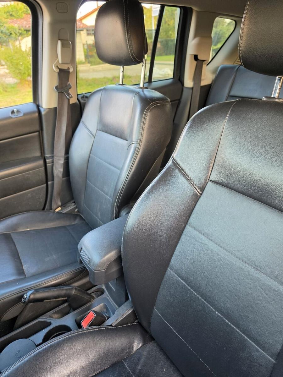 Jeep Compass 2012 — photo 14