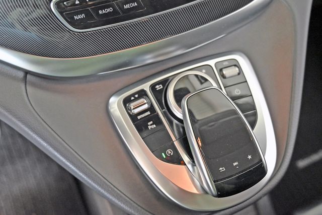 Fahrzeugabbildung Mercedes-Benz V 250 D Edition 6.Sitzer LED + 7G-Tronic #53T005