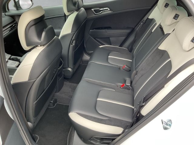 Fahrzeugabbildung Kia Sportage GT-LINE 4WD 1.6 T-GDI MILD-HYBRID *PANO