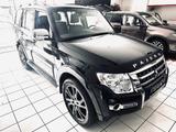 Mitsubishi Pajero 5-Türer Final Edition 3.2 DI-D Automatik - Mitsubishi Pajero in Hamburg