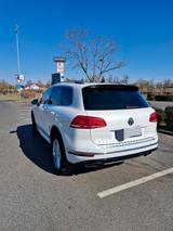 Volkswagen Touareg 3.0 V6 TDI BMT Pano,Luft,Sthzg,LED,R-lin - Volkswagen Touareg: R