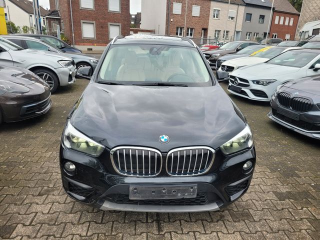 BMW X1 sDrive16d b Leder Navi Panorama-Dach