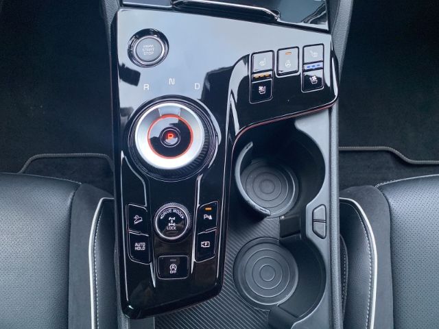 Fahrzeugabbildung Kia Sportage GT-LINE 4WD 1.6 T-GDI MILD-HYBRID *PANO