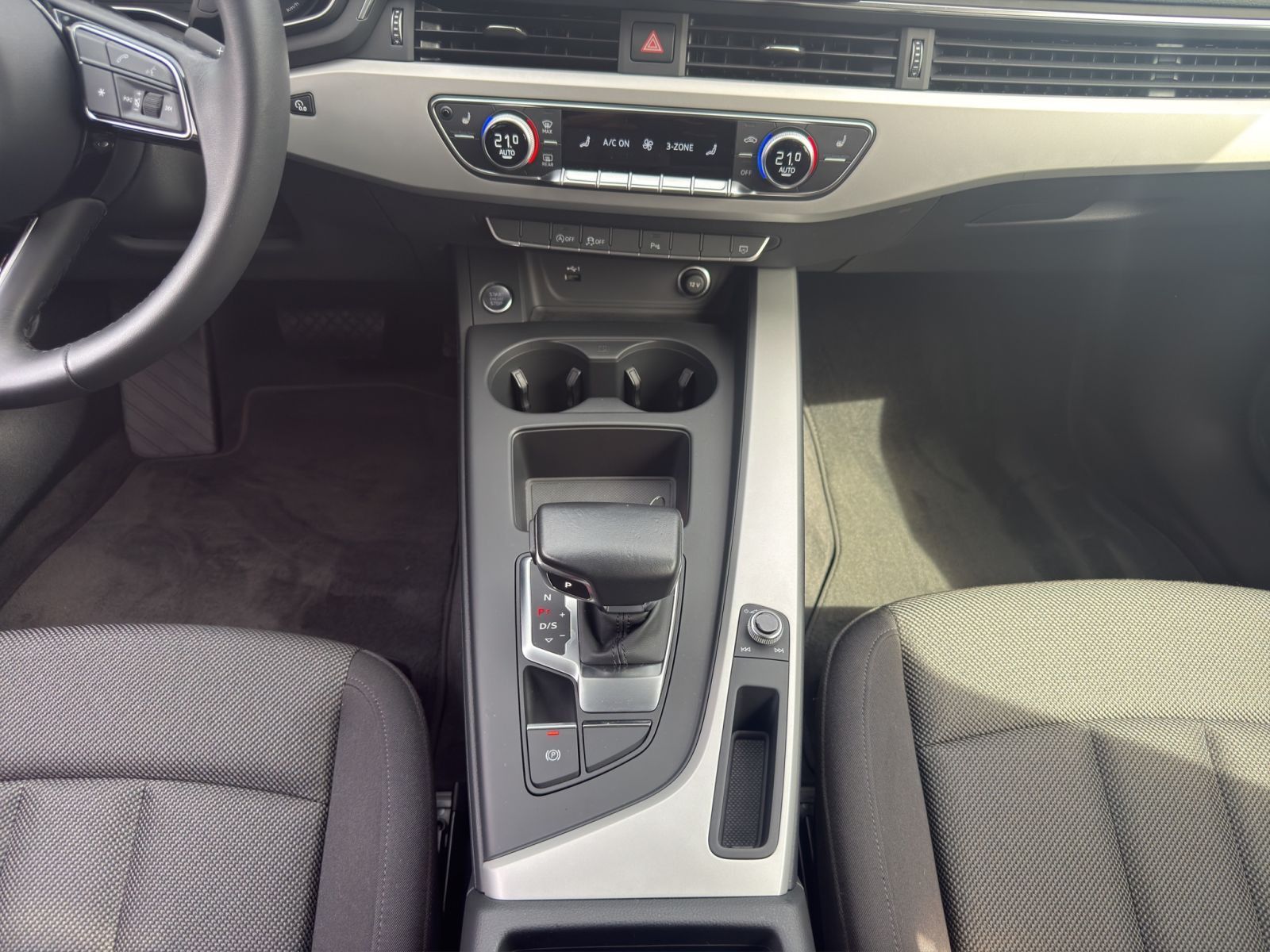Audi A4 - Bild 17