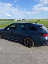 Cupra Leon 2.0 TSI 221kW VZ DSG Sportstourer VZ - blaue Cupra Leon