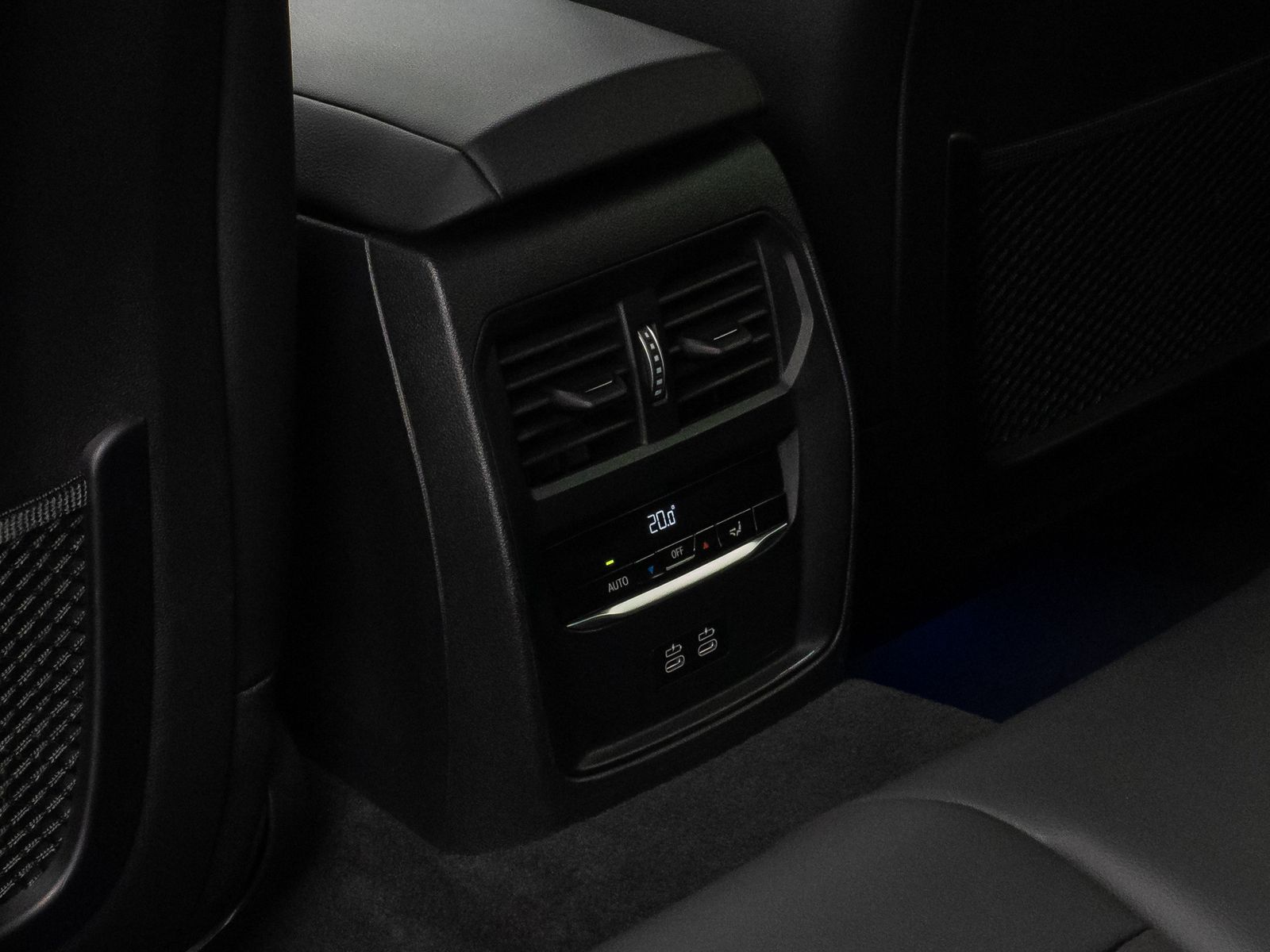 Fahrzeugabbildung BMW 330d M Sport HiFi DAB Stop&Go Fernlichtassist