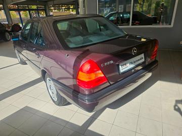 صورة 5 لـ 1993 Mercedes-BENZ C 220