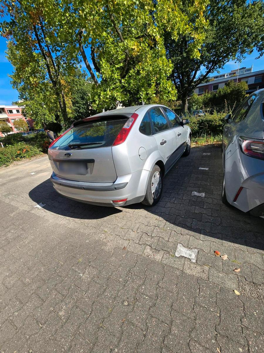 Ford Focus 2006 — салон