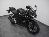 Yamaha YZF R 125 // 5700KM // Matt Schwarz - SC57
