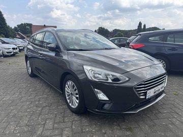 Ford Focus Turnier 1.5 EcoBoost Aut. TITANIUM