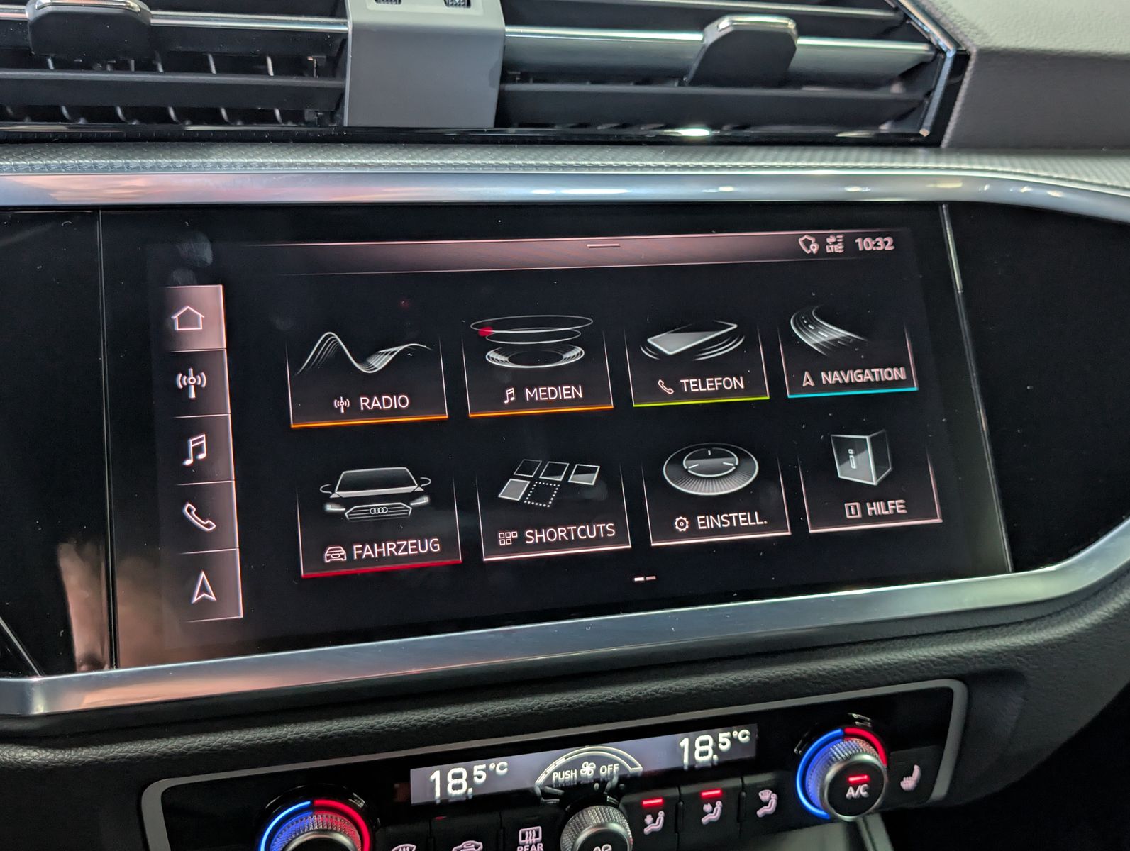 Fahrzeugabbildung Audi Q3 Sportback 40 TDI 3x S line LEDER ACC AHK 360°