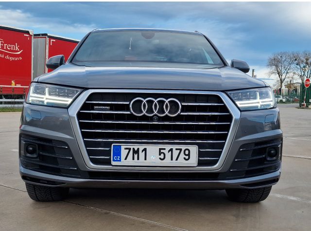 AUDI Q7 3.0 TDI quattro tiptronic -