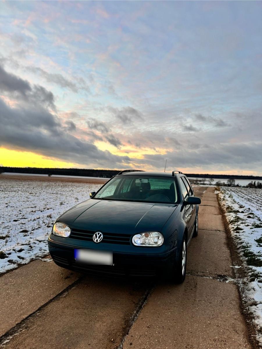 Volkswagen Golf, 2004