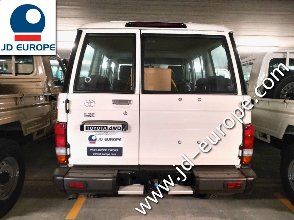 Toyota Land Cruiser HARDTOP DIESEL 10 PLACES FOR EXPORT imagem 3