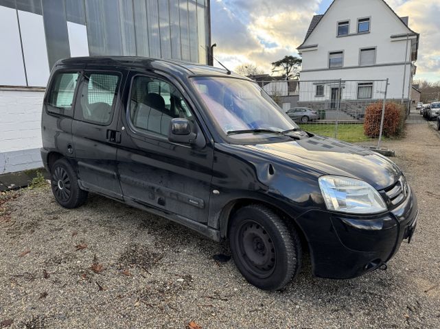 Citroën Berlingo 1.6 Multispace Plus Pano AHK Klima Temp