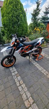 KTM 690 SMC R - KTM Motorräder in Dresden