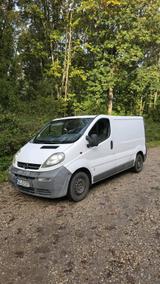 Opel Vivaro - gebrauchte Opel Vivaro aus dem Jahr 2002