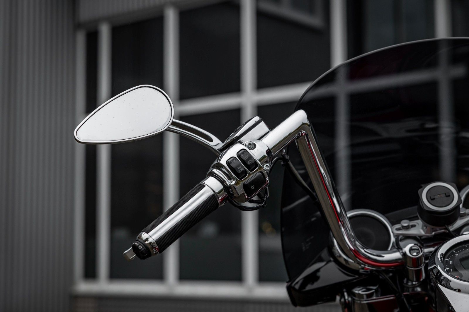 Fahrzeugabbildung Harley-Davidson FLSTSE2 CVO SOFTAIL CONVERTIBLE 110cui -Kesstech