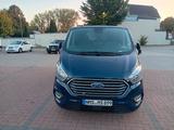 Ford Tourneo Custom Titanium 8 Sitzer +  AHK - Hybrid (Diesel/Elektro): Kleinbus