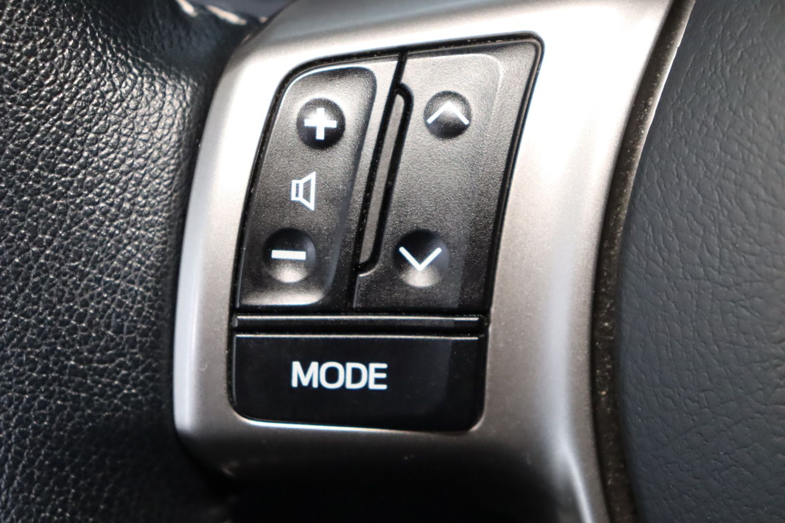 Fahrzeugabbildung Toyota Yaris * RFK * Sitzhzg. * Bluetooth Comfort