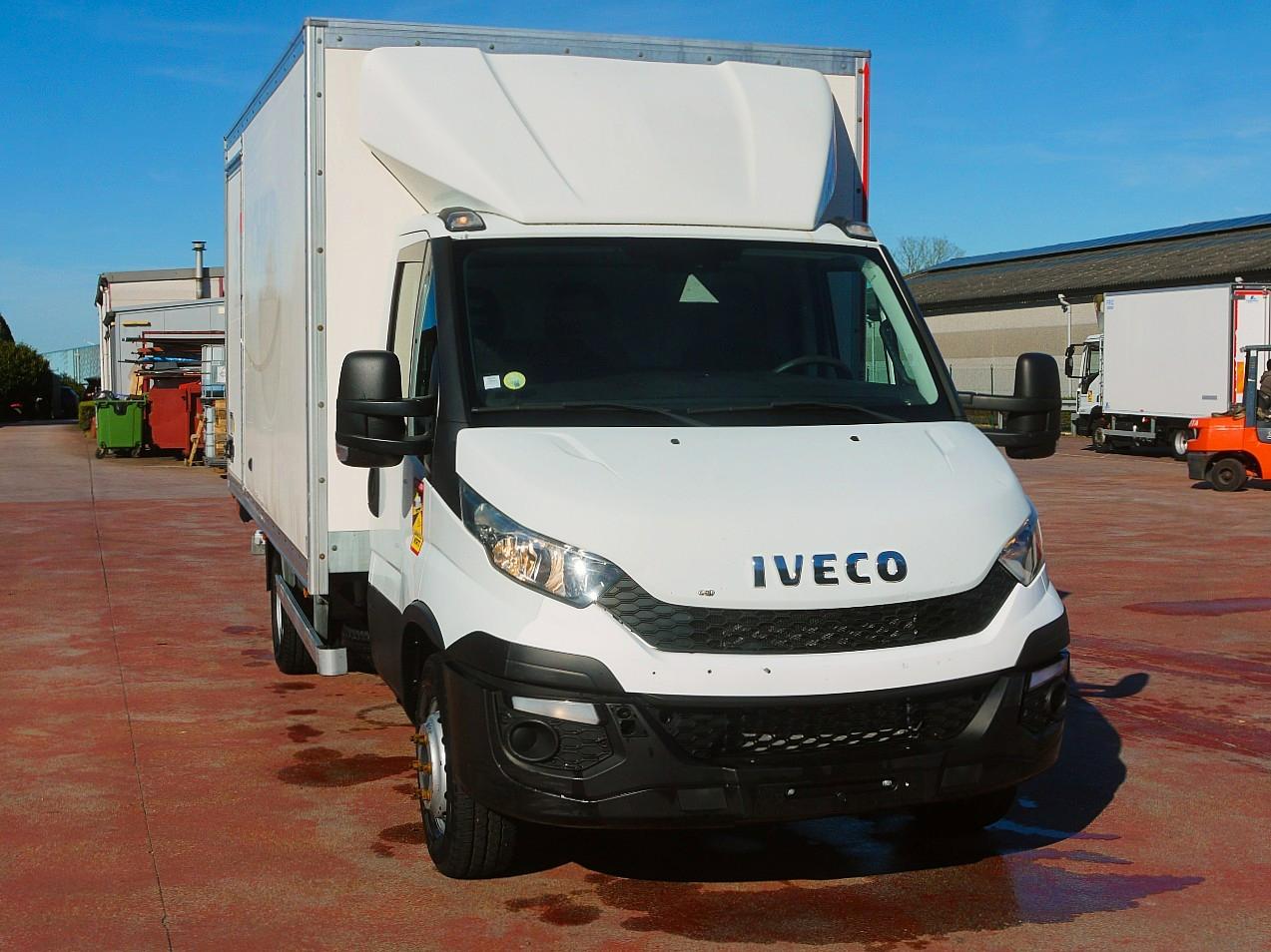 Iveco 70C17 DAILY MEUBEL KOFFER PALKIT LBW A/C