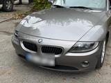 BMW z 4 super sauber Garage, Auto - BMW mit Benzin-Antrieb: Super