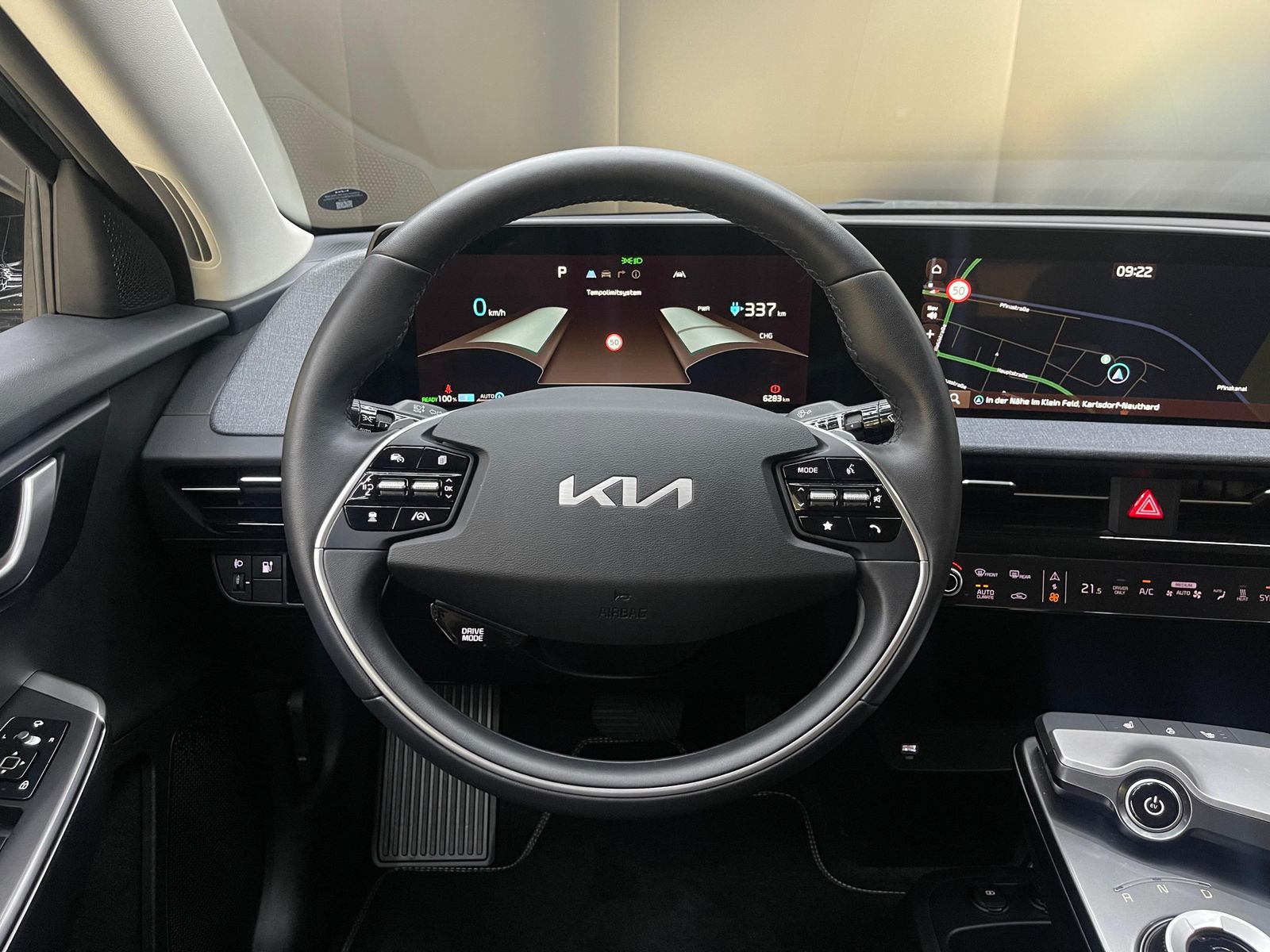 Fahrzeugabbildung Kia EV6 2WD LEDER+NAVI+LED+SITHZ+KAMERA+ACC+DAB+WP+