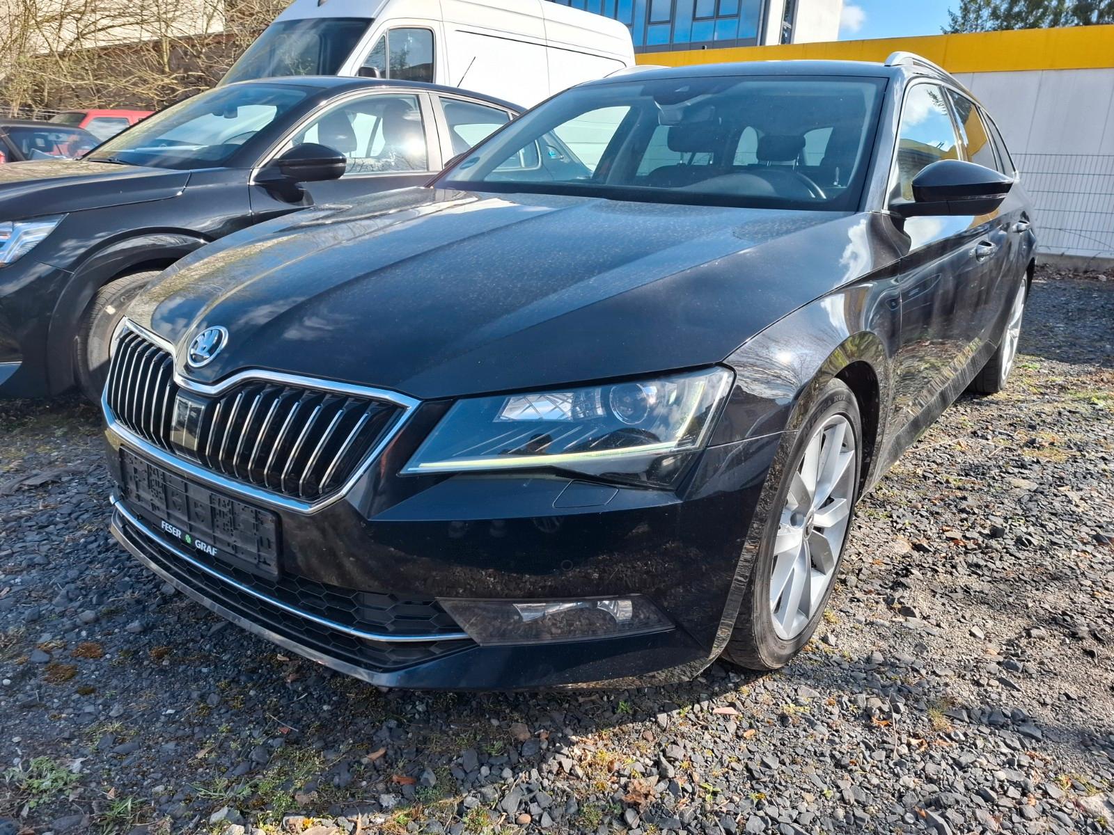 Skoda Superb Combi Style*Xenon* Kamera* 2.0 TDI