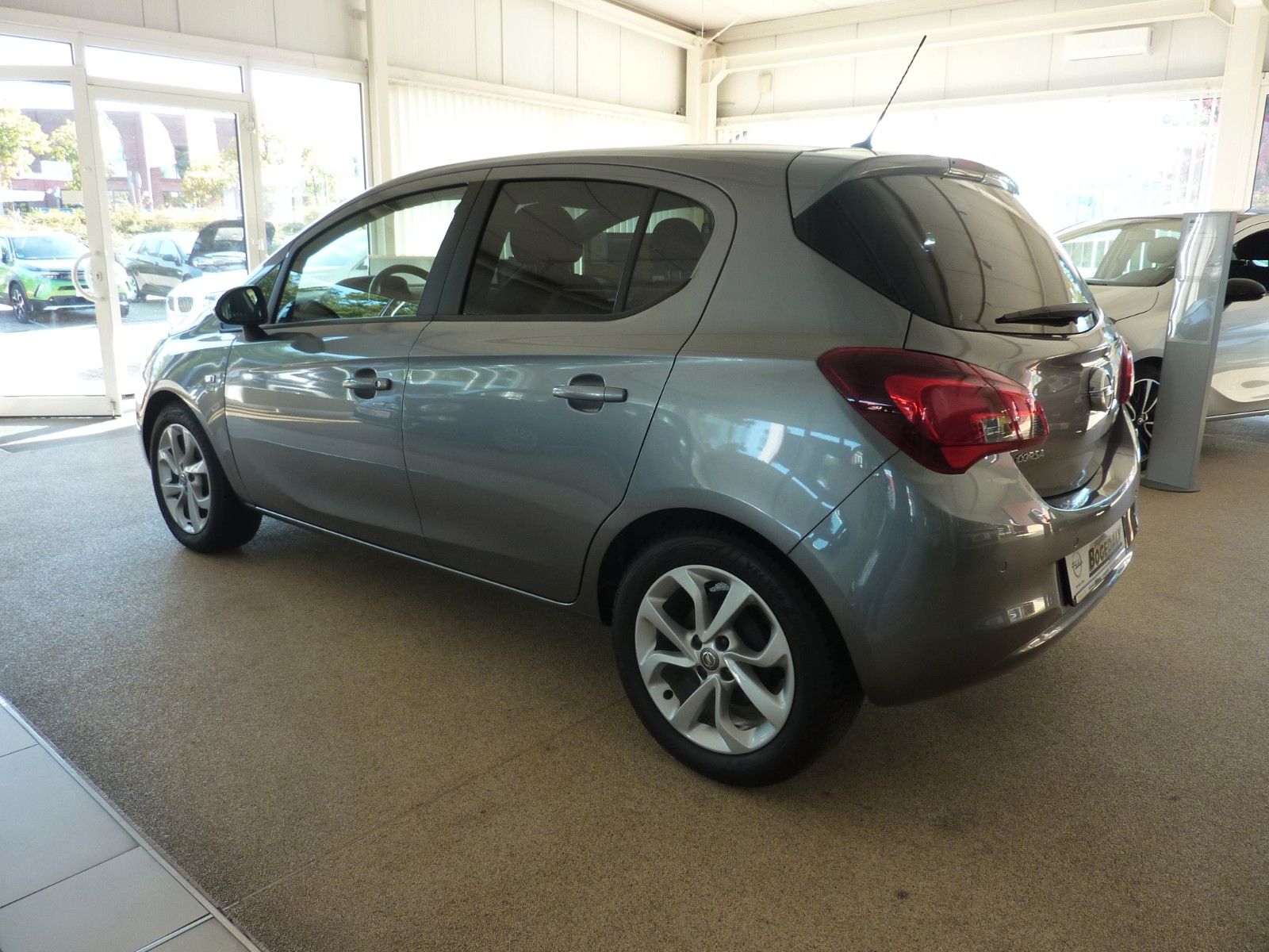 Fahrzeugabbildung Opel Corsa 1.4 Edition, AC, BC, PDC, RFK