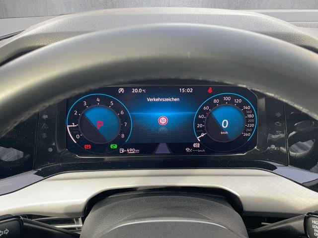 Golf VIII Variant Life 1.5 eTSI Bluetooth Navi