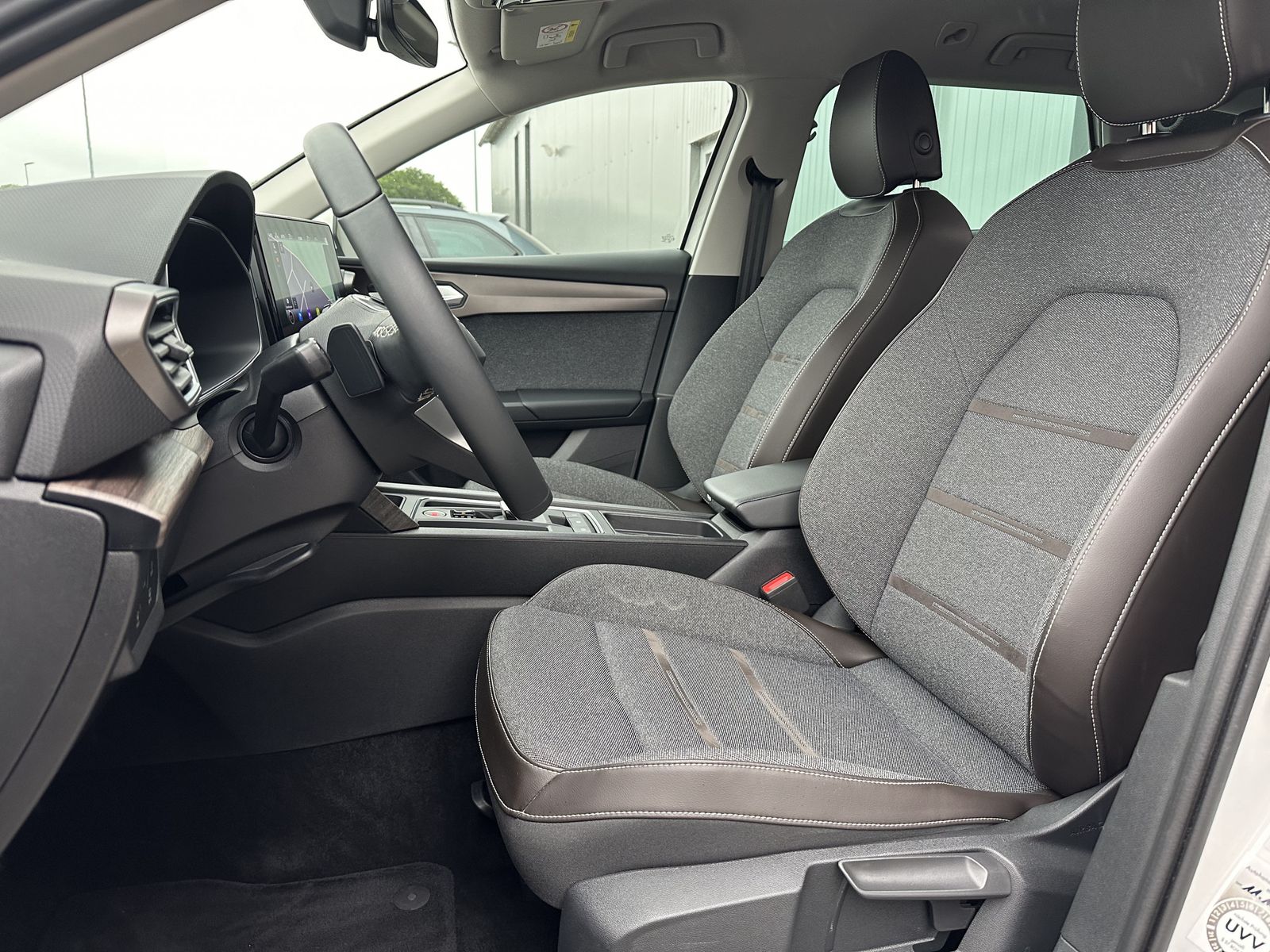 Fahrzeugabbildung SEAT Leon SpT 2.0 TDI DSG Xcellence NAV+LED+AHK+VCOCK