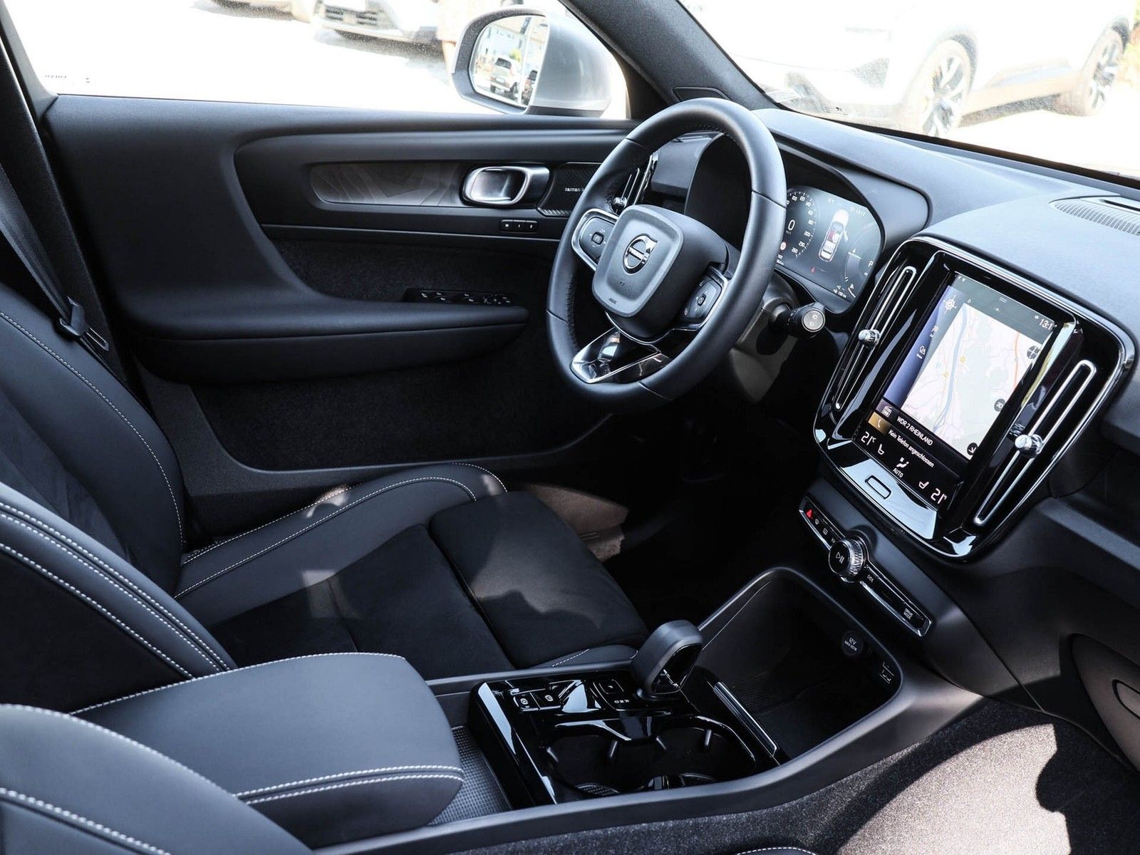 Volvo XC40 T4 Ultimate Bright Recharge Plug-In Hybrid  imagem 3