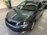 Skoda Fabia 1.4 TDI*AUTOMATIK*NAVI*TEMP*PDC*BLUE*AHK - Skoda Fabia: Automat