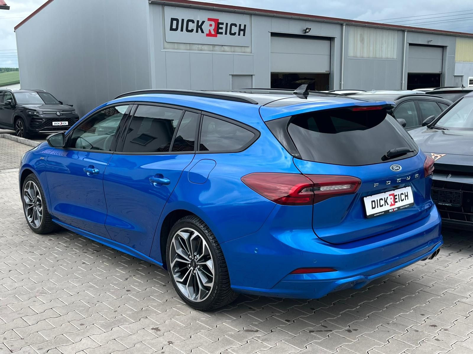 Fahrzeugabbildung Ford Focus 1.0 ST-Line X MATRIX*B&amp;O*ACC*KAM*APP*LHZ