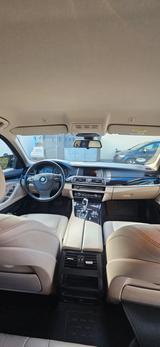 BMW 518d Touring - - schwarze BMW 518