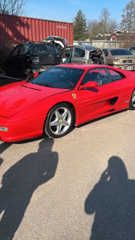 Ferrari F355
