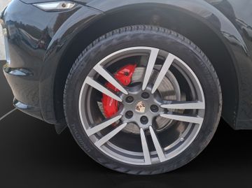 Porsche Cayenne GTS *ANHÄNGERKUPPLUNG*8-FACH BEREIFT*