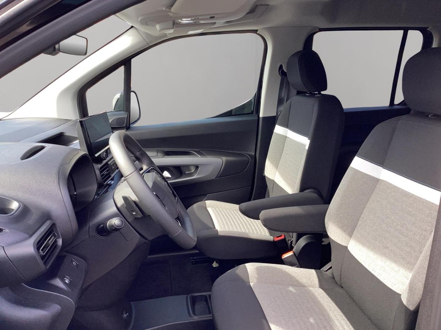 Citroën Berlingo PLUS MPV M AT+R-KAM+ALU+LRH+