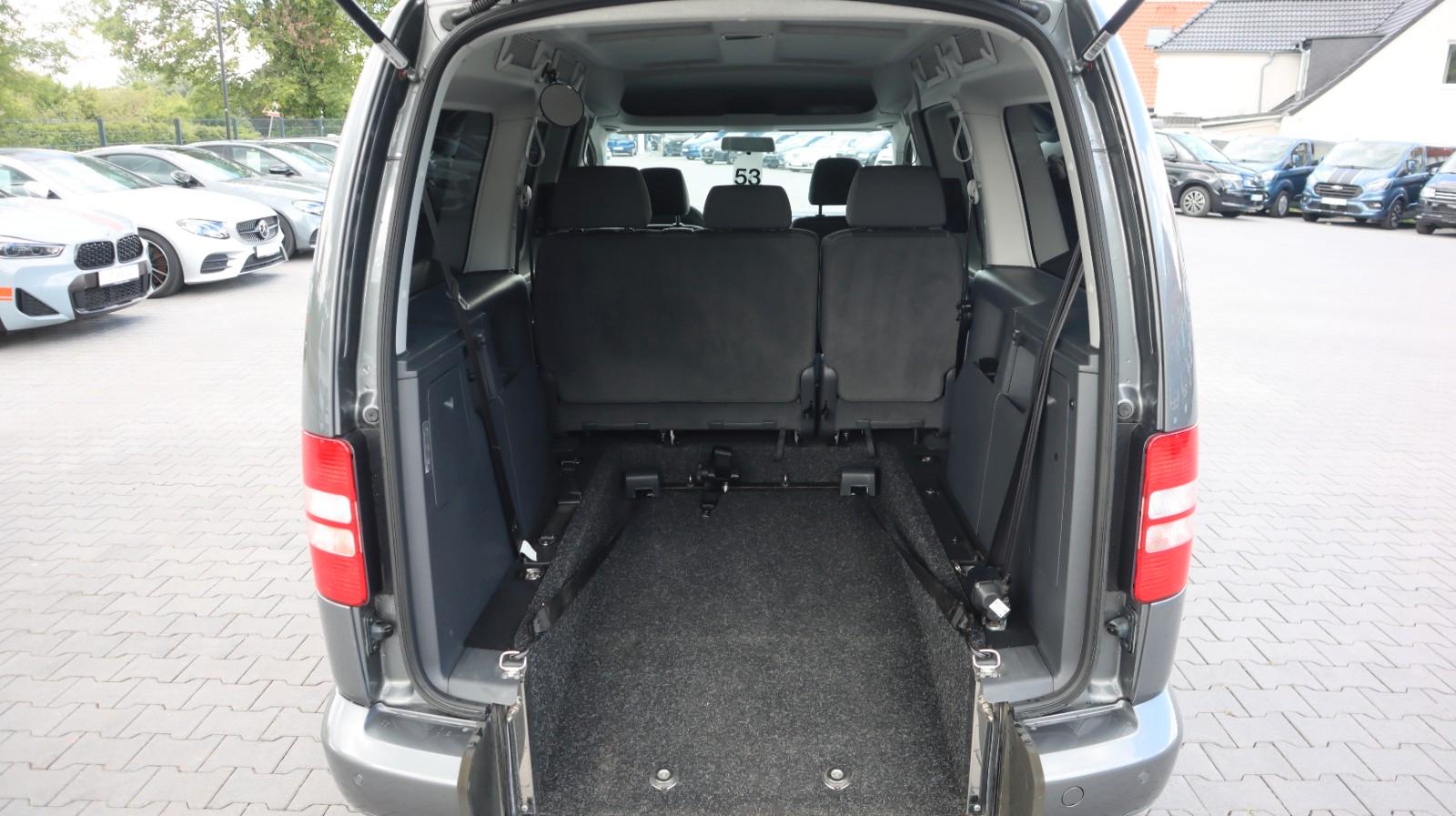 Volkswagen Caddy 1.6 TDI DSG Rollstuhlrampe R.Cam StandHz.
