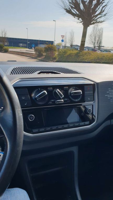 Image of Volkswagen up!