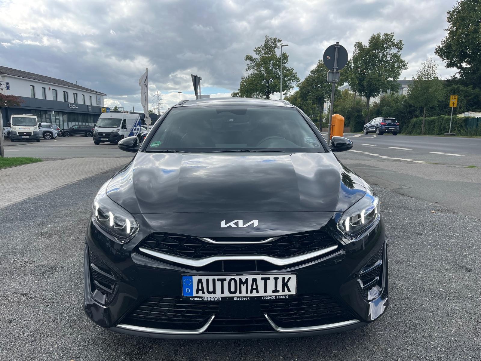 Kia Ceed Sportswagon GT Line /1.Hand/Pano/AHK/Kamera