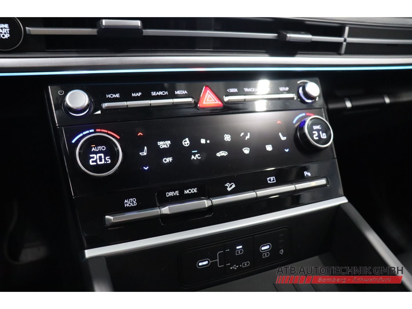 Fahrzeugabbildung Hyundai SANTA FE Signature 5-Sitzer 1.6l Hybrid 2WD Navi