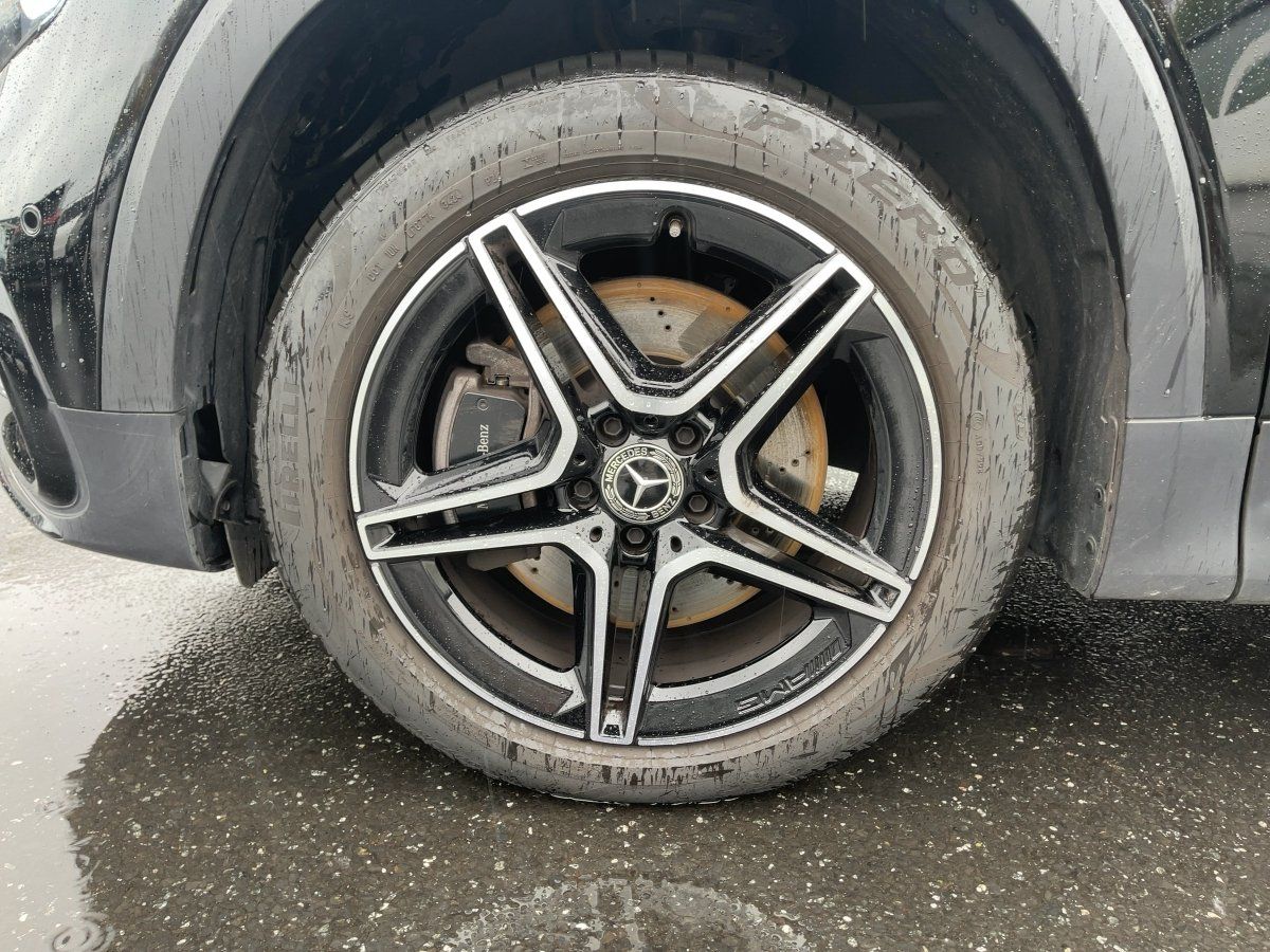 Fahrzeugabbildung Mercedes-Benz GLB 220 d 4M AMG/Night/Kamera/AHK/19''